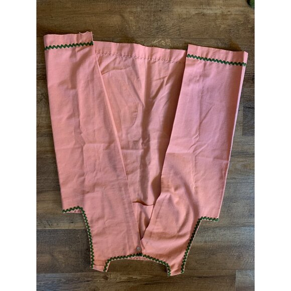 Vtg Handmade Red Apron with 2 Floral Heart Pockets - Picture 3 of 5